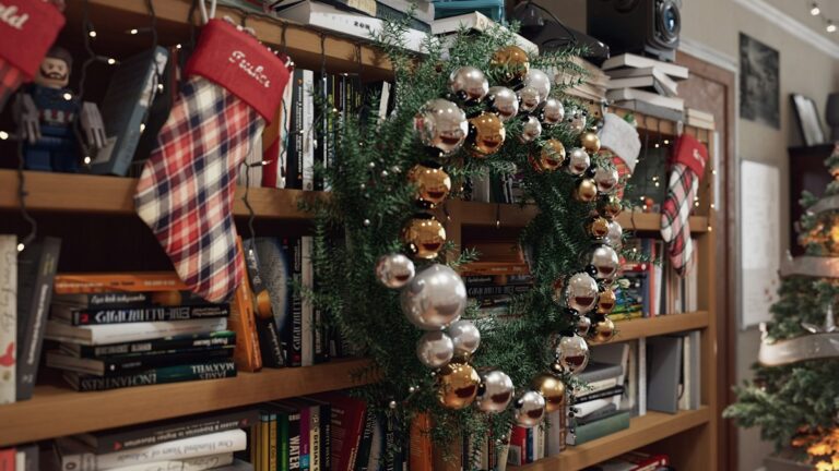 outdoor weatherproof ribbon decor