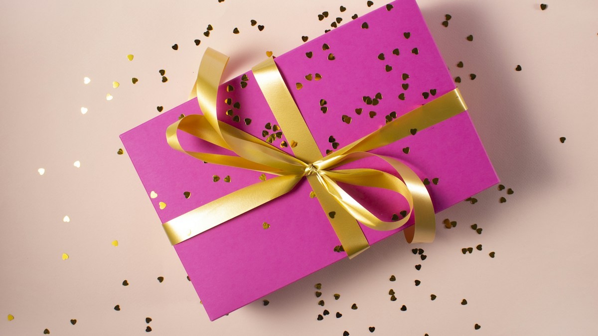 furoshiki fabric gift wrapping - Detailed step-by-step practical implementation overview